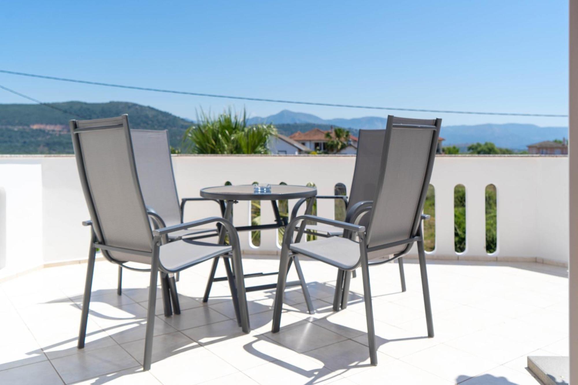 Hotel Alexandros Амудия Екстериор снимка